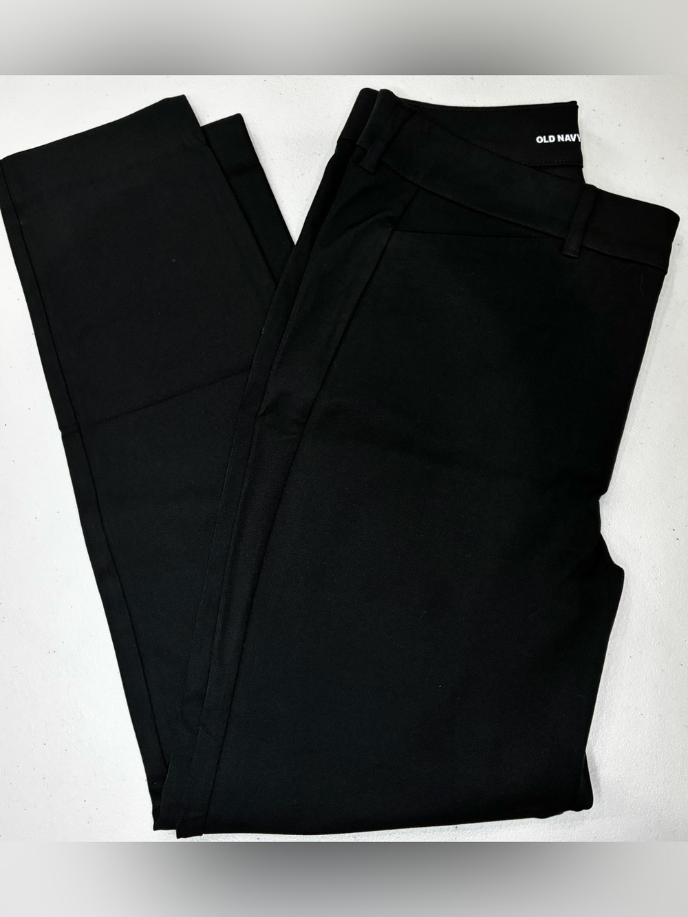 Women’s Old Navy Pixie Skinny Black High-Rise Skinny Ankle Pants - size 8
